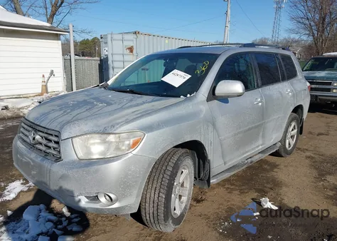 2010 Toyota Highlander Se V6 z USA, uszkodzony, nr VIN 5TDKK3EH4AS010497